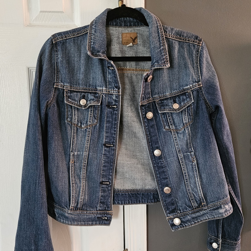 American Eagle Outfitters Women's Blue Denim Jean Jacket